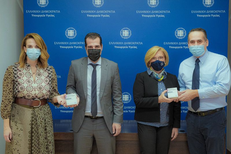 Παραλαβή των πρώτων παρτίδων του φαρμάκου των εταιρειών Regeneron-Roche κατά της Covid-19