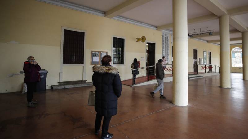 23 Έλληνες τουρίστες βρέθηκαν θετικοί στον κορωνοϊό στην Βενετία