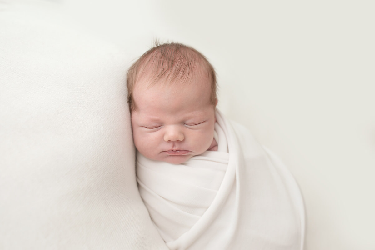 Νοσηλεύεται βρέφος  με κορωνοϊό στην Πάτρα