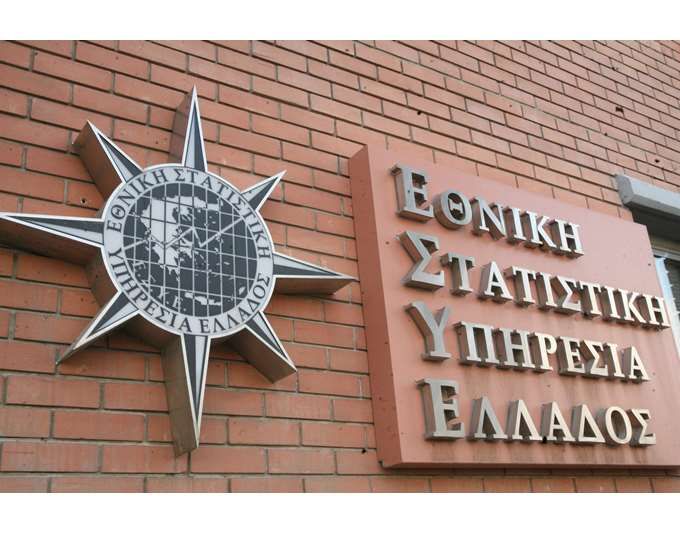ΕΛΣΤΑΤ: Αυξήθηκαν κατά 32,44% οι θάνατοι στην Ελλάδα