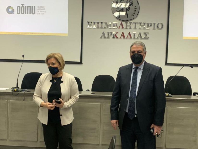 Στα νοσοκομεία Αργολίδας και Αρκαδίας η Αναπληρώτρια Υπουργός Υγείας Μίνα Γκάγκα