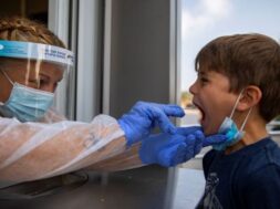 children-covid-19-ΑΠΕ-960×600-768×480