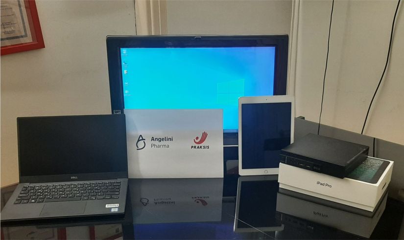 Δωρεά Ηλεκτρονικού Εξοπλισμού από την Angelini Pharma Hellas για τη στήριξη του έργου της PRAKSIS
