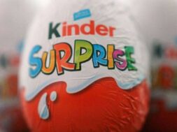 kinder-surprise