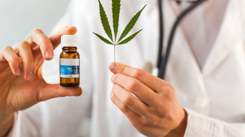 8ο ΠΣΕΦ ΦΣΘ: Στα σκαριά η διάθεση προϊόντων φαρμακευτικής κάνναβης από τα φαρμακεία