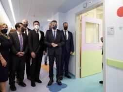 w19-142617w1913174625717437