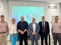 223e48e14c6c174a39b6a405fc071303_XL