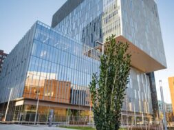 Title: Bayer’s new Research Center is located in the top two floors.