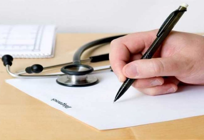 «Μπλόκαραν» νοσοκομεία και κέντρα υγείας από τη συνταγογράφηση σε ανασφάλιστους