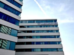 B5yehZZx8YAOAlFhHTe6Gq9HSOwhoKiKNDv