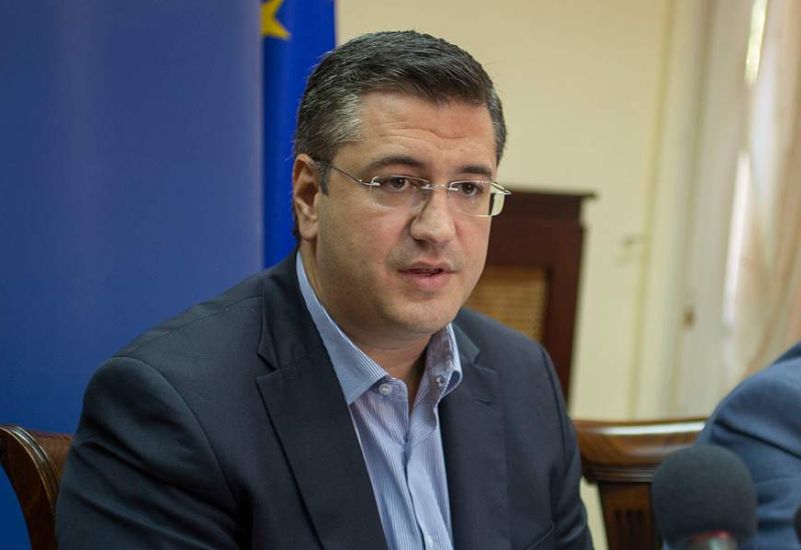 Πετυχημένη χειρουργική επέμβαση για τον Απόστολο Τζιτζικώστα