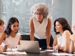 CHExSUREX_business-insurance_feature-image-810×445