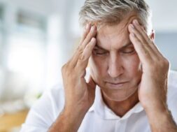 Insight-Hospital-_-Blog-When-a-Headache-is-Serious-896115300-980×628