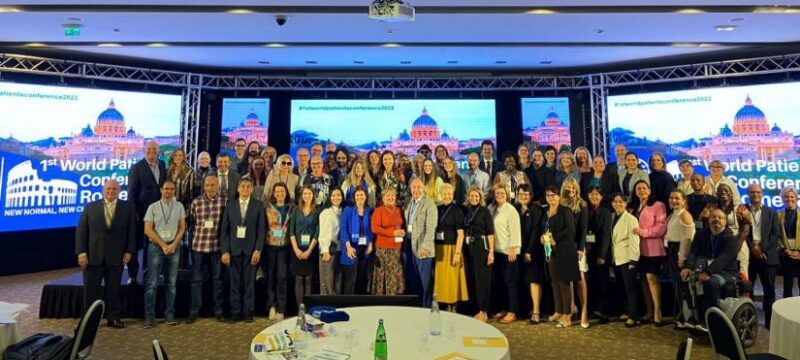 conference-groupphoto-1536×743