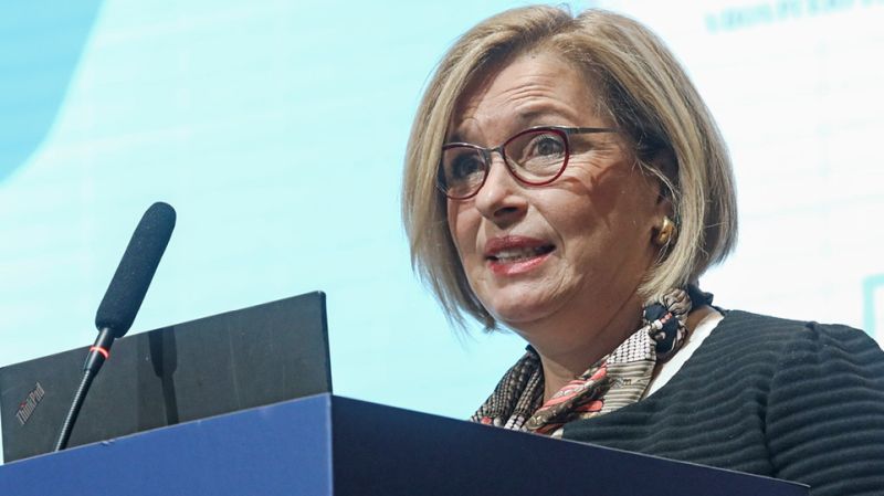 Μίνα Γκάγκα: Τα οικονομικά κίνητρα για γιατρούς του ΕΣΥ συνεχίζονται