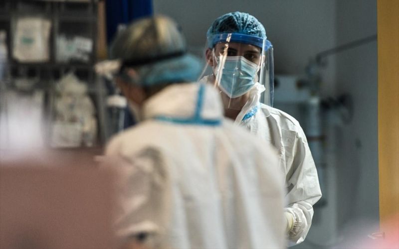 Προειδοποιεί ο EMA για νέο κύμα λοίμωξης κορωνοϊού μες τις επόμενες βδομάδες