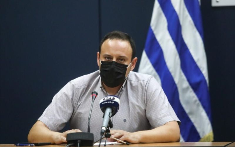 Μαγιορκίνης: «Δεν είναι ακόμα επιτακτικό να επιστρέψει η μάσκα στα σχολεία»