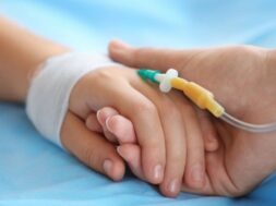 paidi-nosokomeio-12-4-21