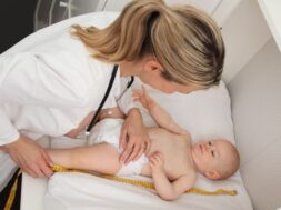 parakoloythiste_tin_anaptyxi_toy_moroy_sas_2