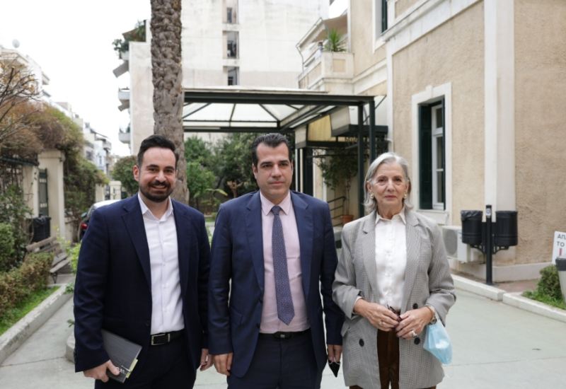 Θάνος Πλεύρης: Επίσκεψη στο Σπηλιοπούλειο Νοσοκομείο “Η ΑΓΙΑ ΕΛΕΝΗ”