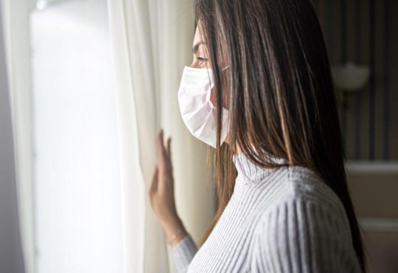 Έρευνα: Μικρότερες φαίνεται να είναι οι επιπτώσεις του Covid-19 στη ψυχική υγεία