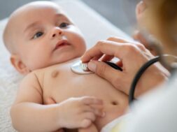 parakolouthisi-neogennhton-470cf51a