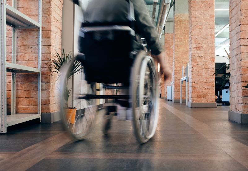 Δήμος Αθηναίων: Έως τις 20 Απριλίου οι αιτήσεις για τη δωρεάν χορήγηση αναπηρικών αμαξιδίων σε ανασφάλιστους πολίτες