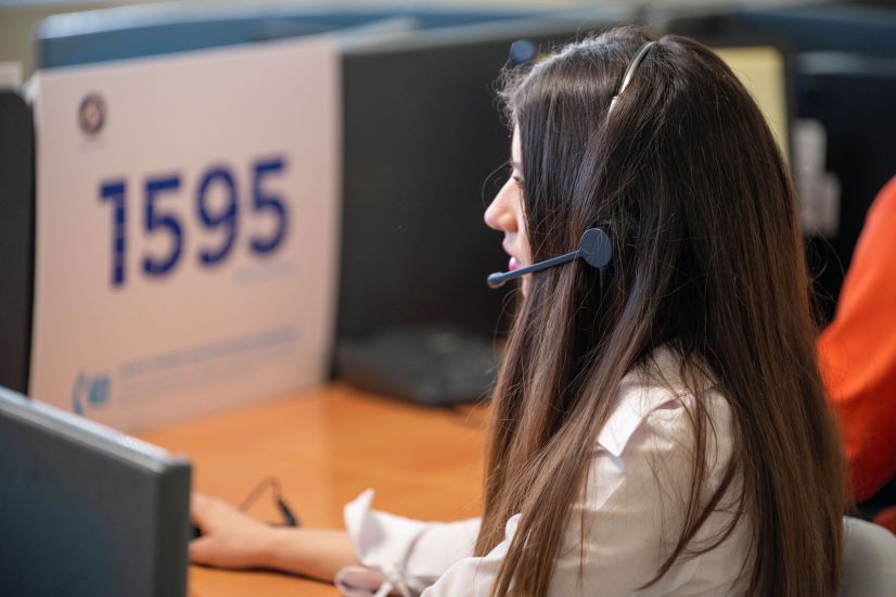 Δήμος Αθηναίων: Με νέες ταχύτητες λειτουργεί η Γραμμή «1595» για την εξυπηρέτηση των δημοτών