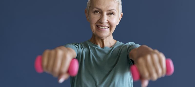 mature-woman-having-occupational-therapy-session