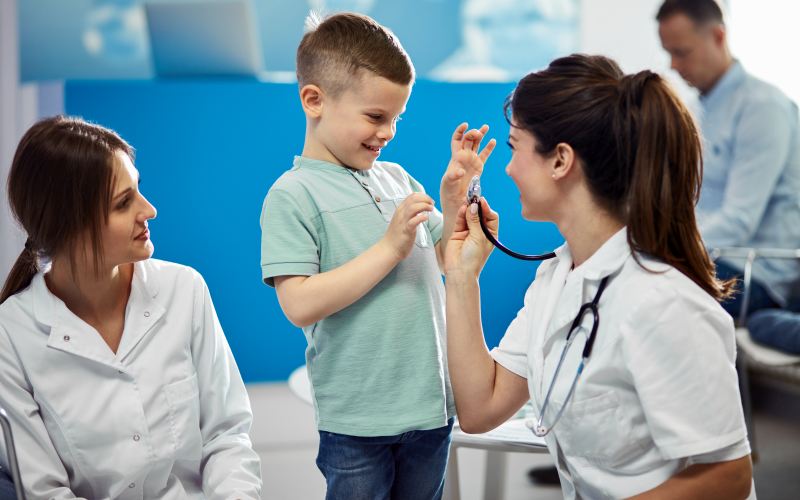 Ανοίγει η πλατφόρμα για δωρεάν επισκέψεις σε παιδιάτρους