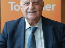 Νικόλαος Τζανάκης – Καθηγητής Πνευμονολογίας της Ιατρικής Σχολής του Πανεπιστήμιου Κρήτης