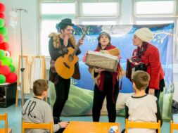 ΠΑΙΔΙΚΗ ΠΑΡΑΣΤΑΣΗ