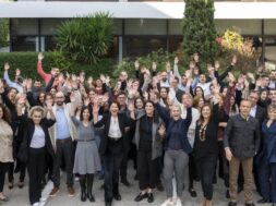 choose_strategic_communication_partner