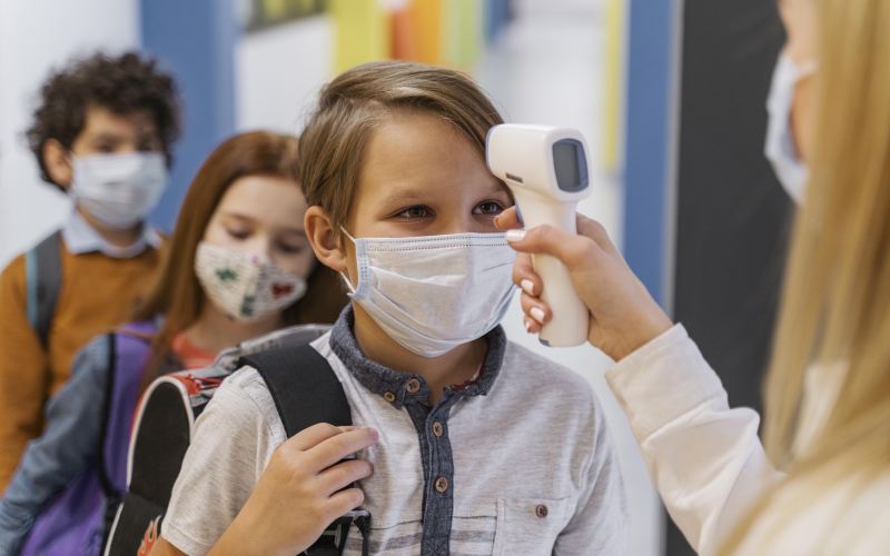 Τα μέτρα που εμποδίζουν την εξάπλωση των ιώσεων και του covid στα σχολεία