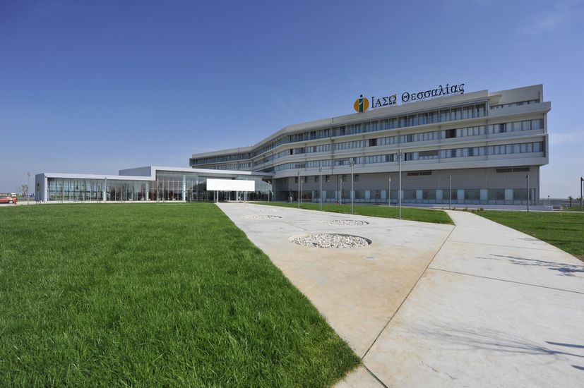 Ρομποτική Χειρουργική στο ΙΑΣΩ Θεσσαλίας – Η αριστεία του Cambridge κατέφθασε στην Ελλάδα!