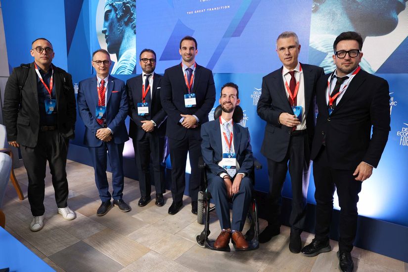 Delphi Economic Forum IX: H ανάδειξη του εμβολιασμού ως κύριο όχημα στην υπεράσπιση της δημοσίας υγείας