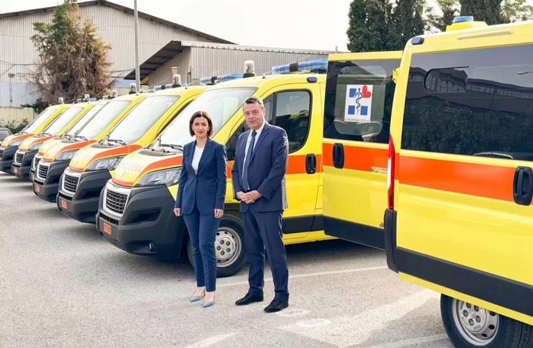 Υπουργείο Υγείας: Με 7 νέα ασθενοφόρα εξοπλίζονται τα Κέντρα Υγείας Βορείου και Νοτίου Αιγαίου