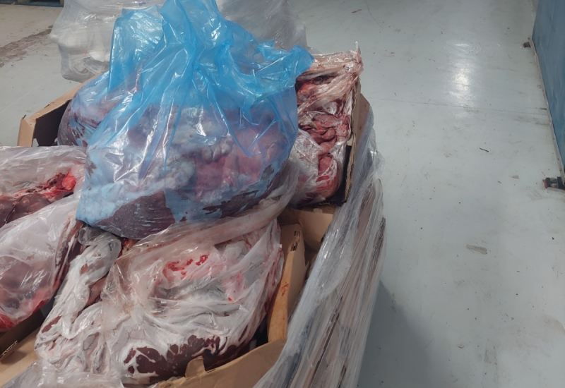 Επιχείρηση υγειονομικών ελέγχων με εντολή Χαρδαλιά- Κατασχέθηκαν 26.670 κιλά αλλοιωμένων κρεάτων