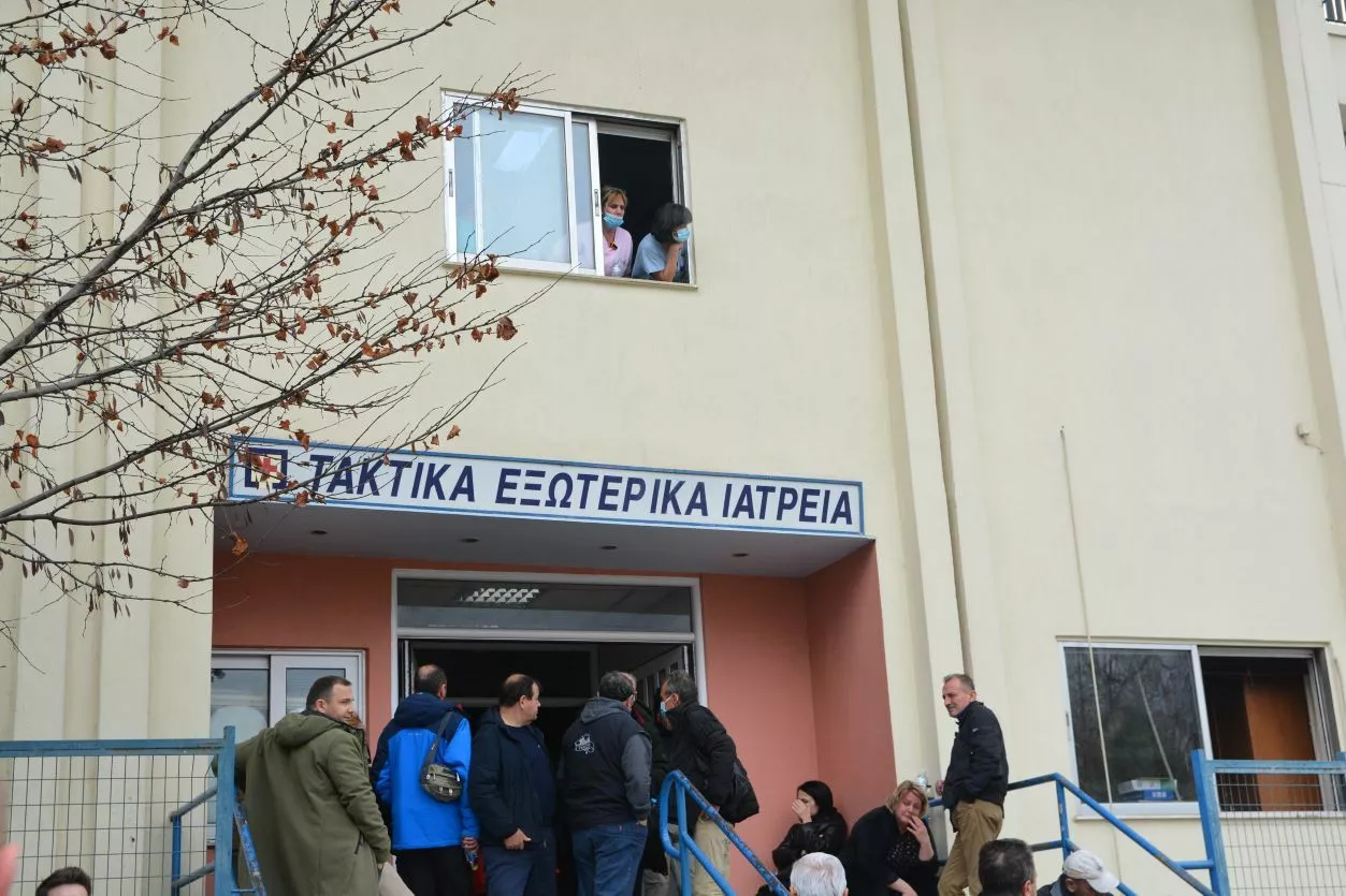 Υγεία χωρίς τιμή ή με ταρίφα; Μαρτυρίες από Ελλάδα και Κύπρο