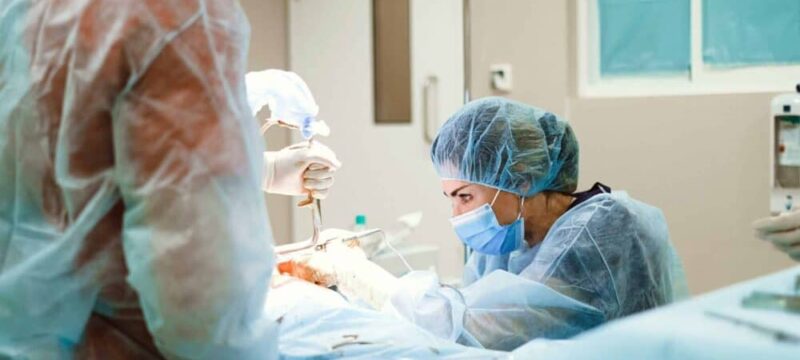 viruscomgr_surgery_donation-scaled-center-top-1000×600
