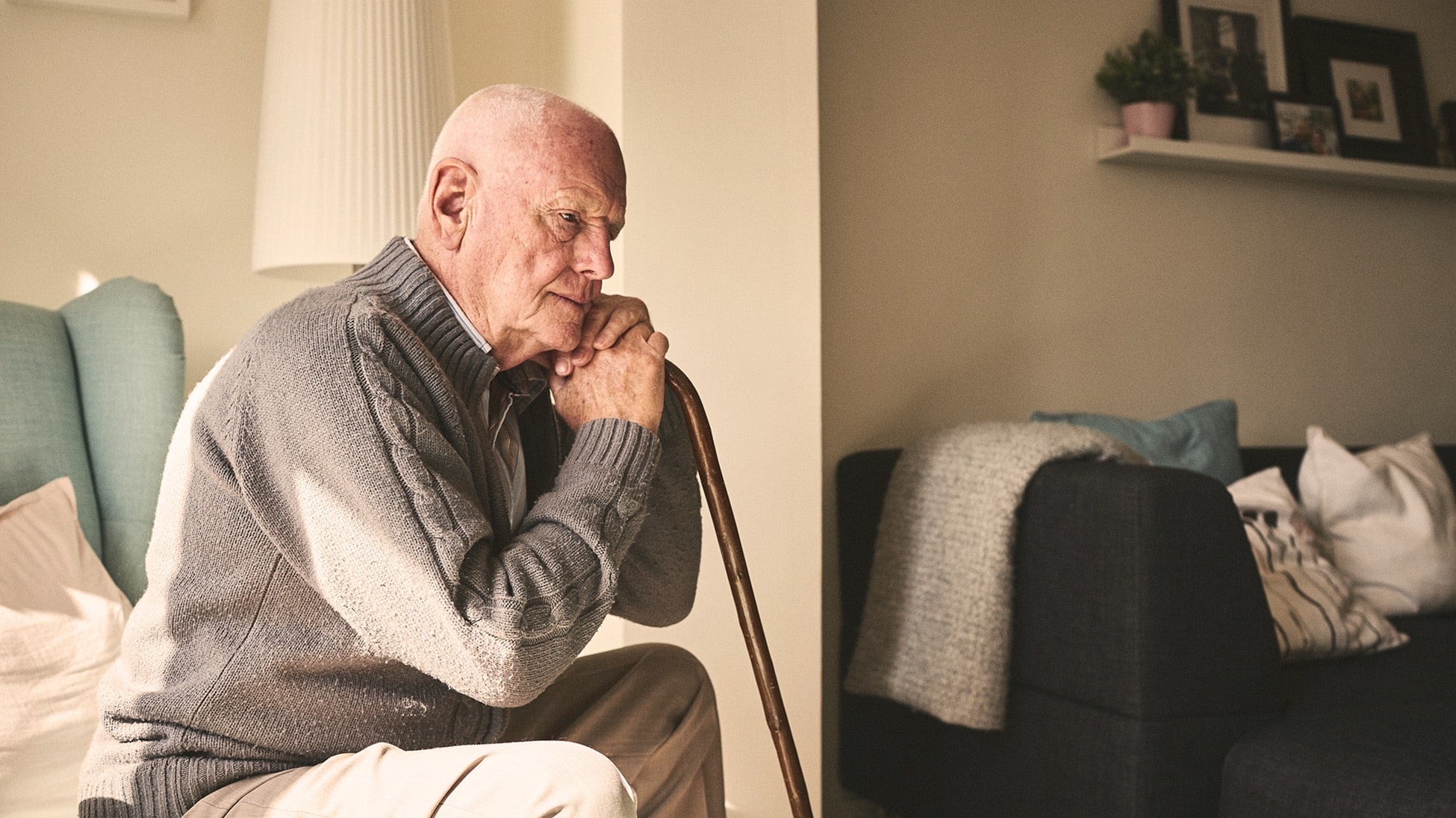 Η μοναχική γήρανση των ηλικιωμένων στην ελληνική κοινωνία