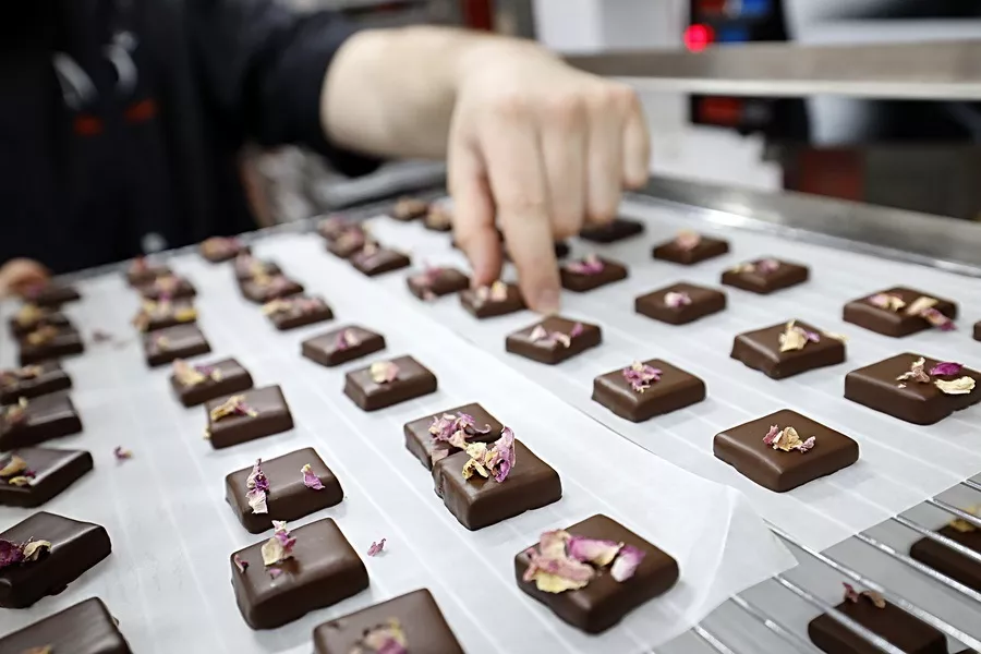 Βρέθηκε η ουσία στη σοκολάτα που «κόβει» χρόνια από τη βιολογική ηλικία