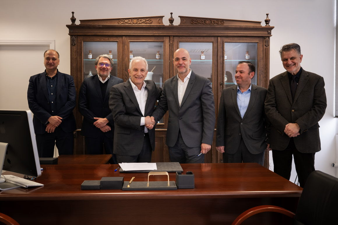 Στο επίκεντρο η Αυτοφροντίδα με τριετή συμφωνία ΕΦΕΧ και ΠΦΣ