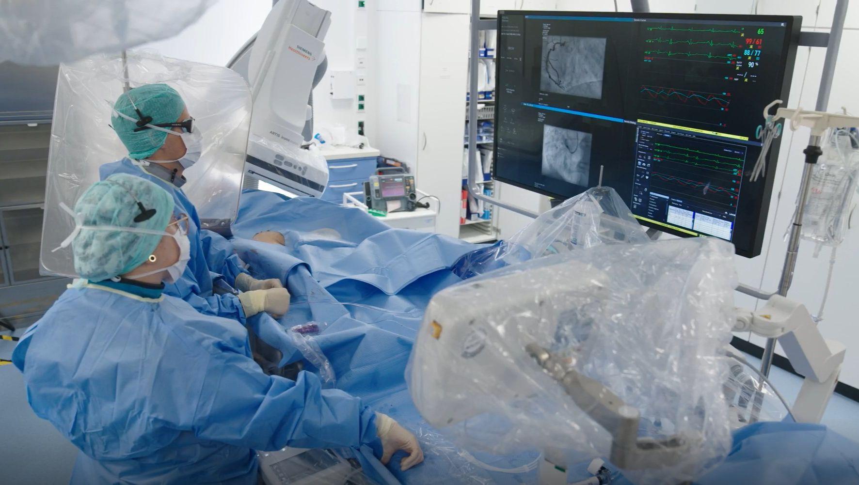 Η νέα σειρά επεμβατικών συστημάτων της Siemens Healthineers φέρνει AI στην απεικόνιση