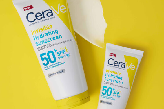 CeraVe_Invisible-Hydrating-Sunscreen-SPF50_ATF_INT_Packshot-With-Texture_3337875945738
