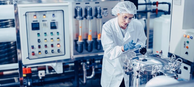 pharmaceutical-industry_2393015413