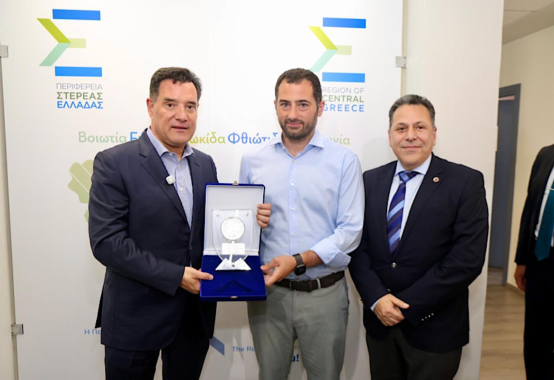 Γεωργιάδης: Παράδοση 7 ασθενοφόρων και εγκαίνια ΚΥ Σοφάδων