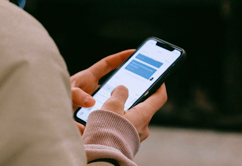 Η κατοχή smartphone και τα συμπτώματα διατροφικών διαταραχών στην πρώιμη εφηβεία
