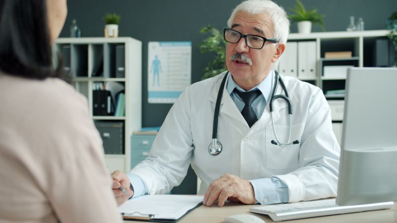 Σύνδρομο λευκής μπλούζας: Τι είναι και πώς αντιμετωπίζεται