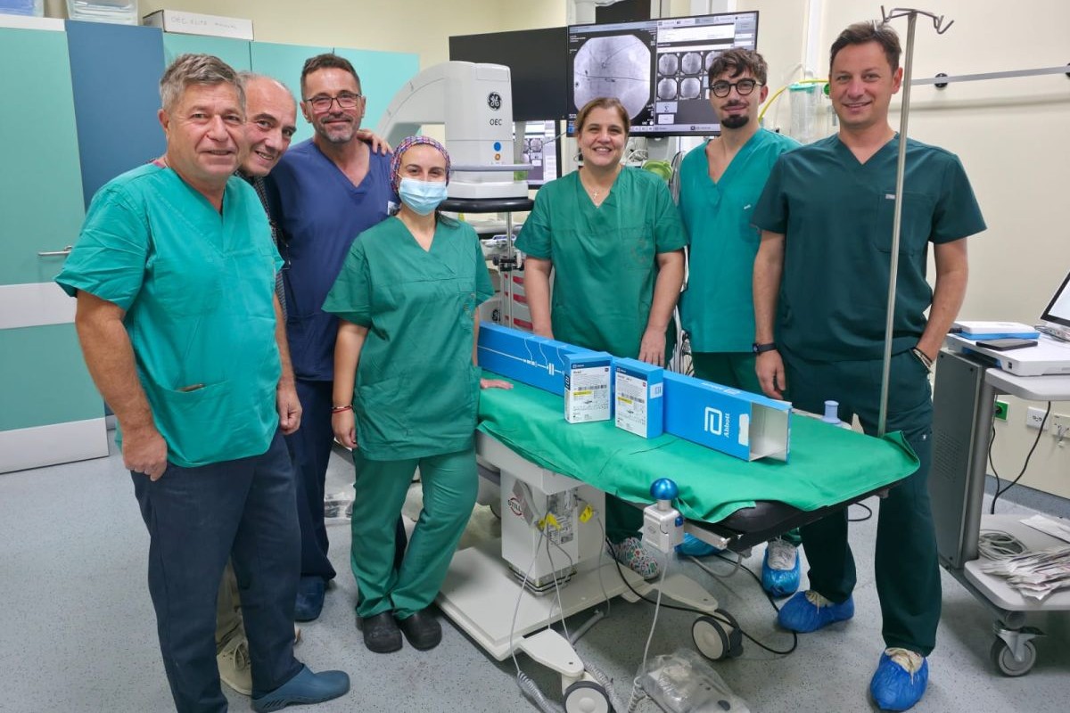Eμφύτευση διπλοεστιακού βηματοδότη χωρίς ηλεκτρόδια στο Νοσοκομείο Παπαγεωργίου